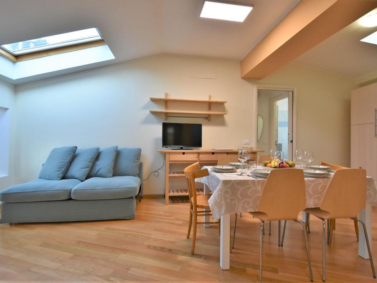Apartment Duomo Mansarda By Interhome Iseo Exterior foto